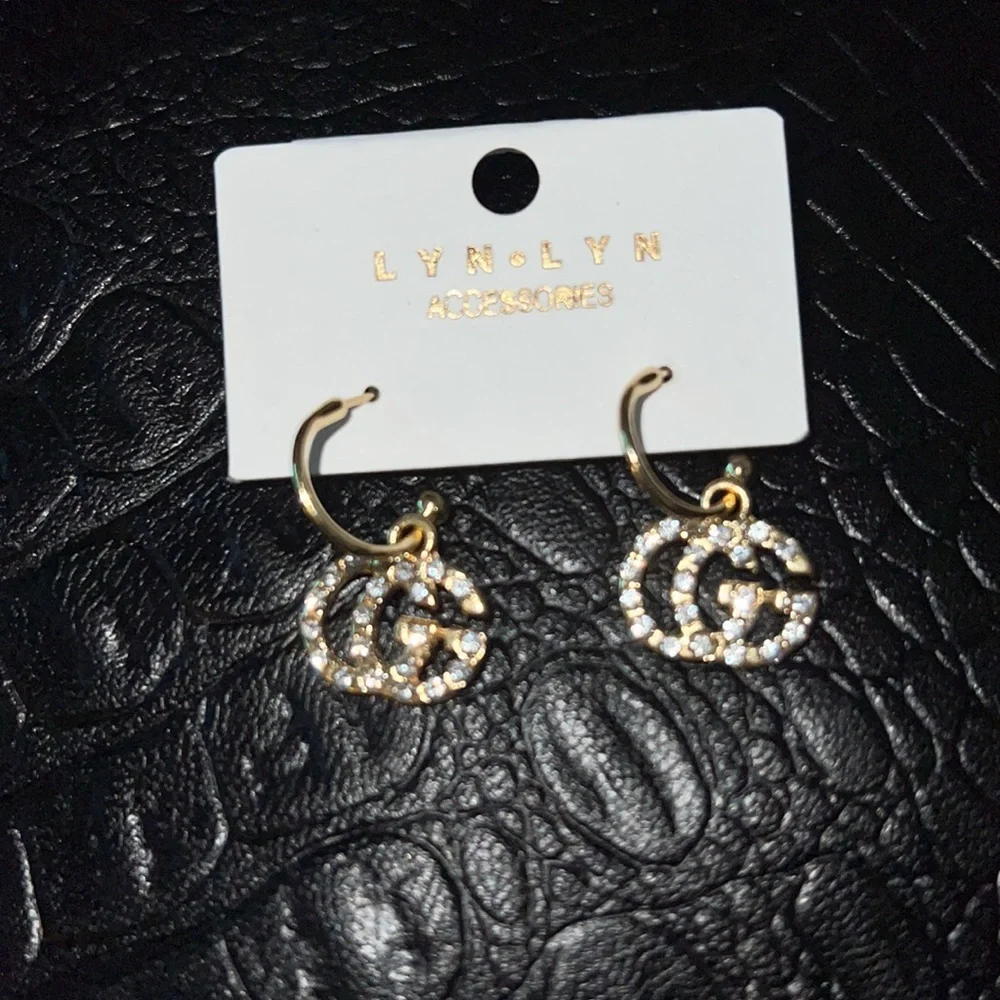 Gold earrings - Picture 2 of 3